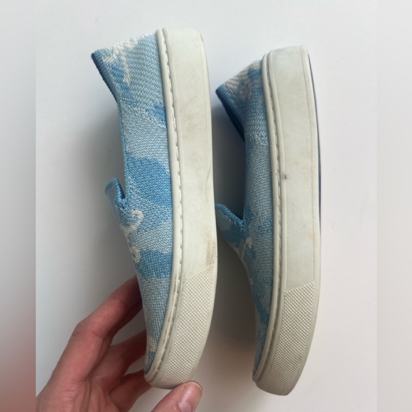 Rothy’s The Kids Sneaker Blue Octopus Camo, Size 13 - Picture 3 of 5